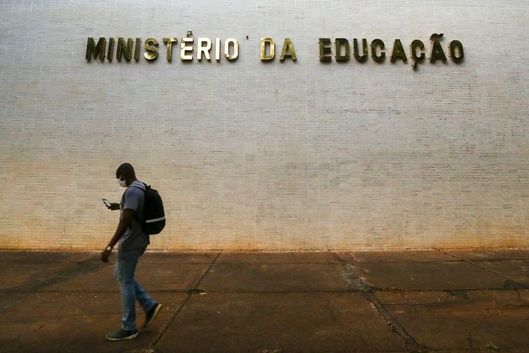 Abertas inscrições ao Bolsa Permanência, para indígenas e quilombolas