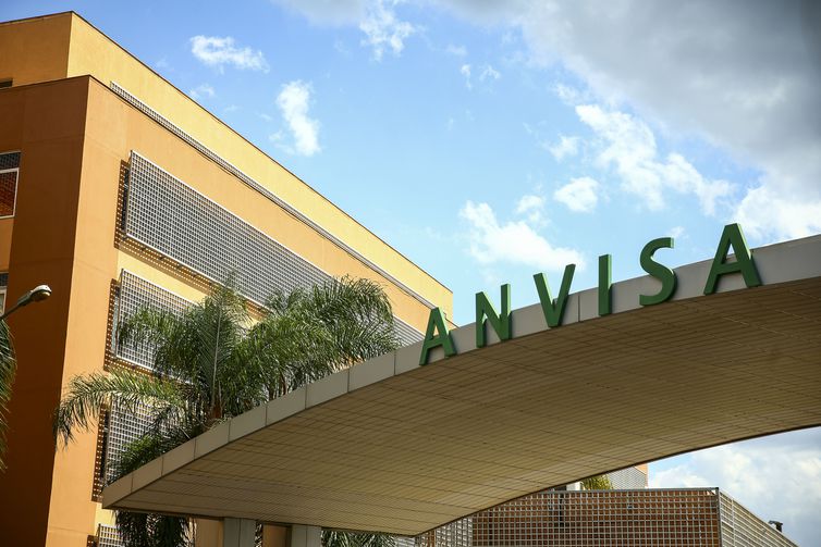 Anvisa identifica 17 mil ameaças de produtos vendidos na internet